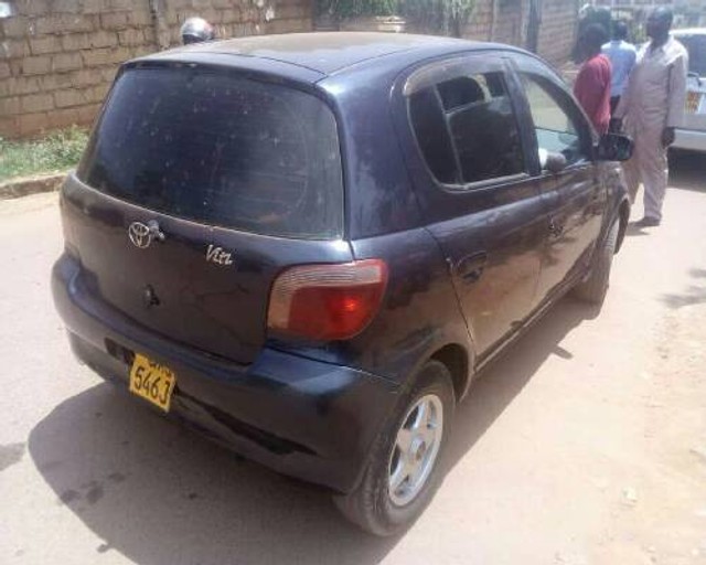 Toyota vitz 1998