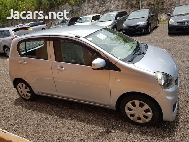 Daihatsu mira 2014