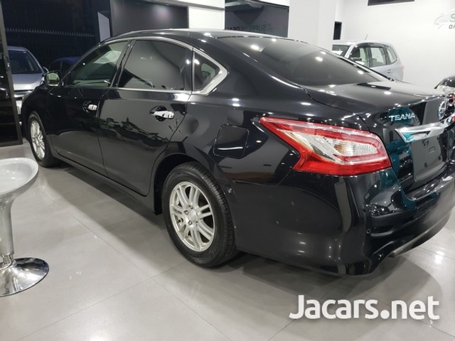 Nissan teana 2017