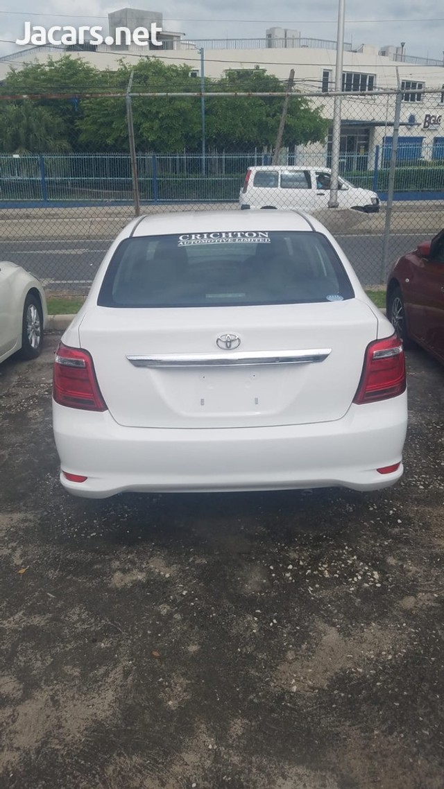 Toyota axio 2019 J 1,480,000 for sale