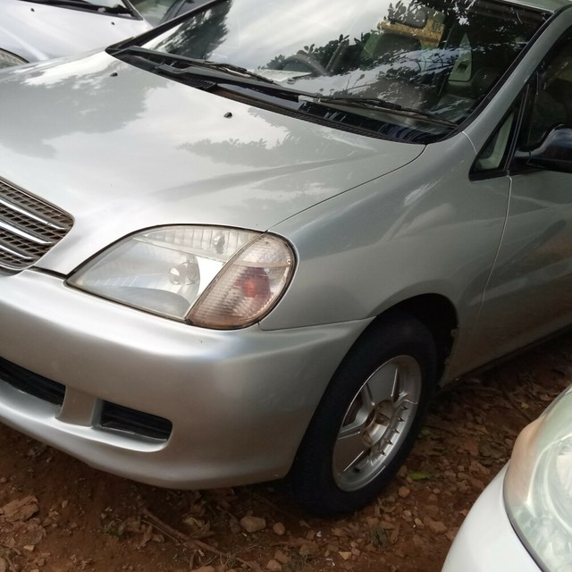 Toyota nadia 1998