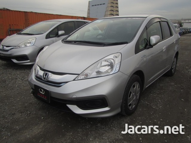 Honda fit shuttle 2014