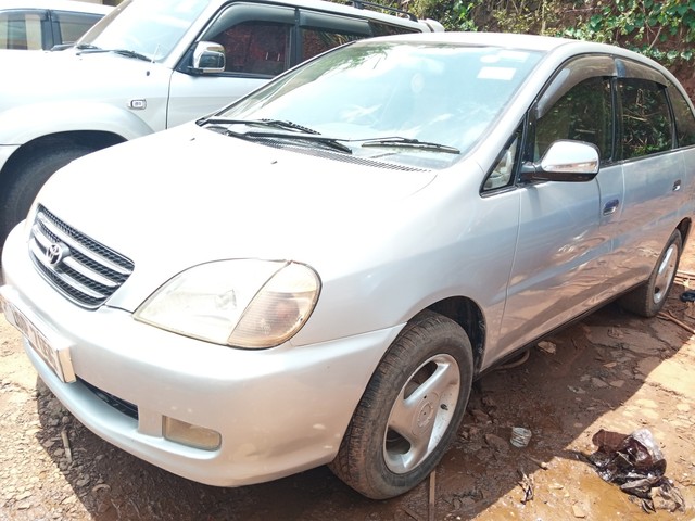Toyota nadia 1998