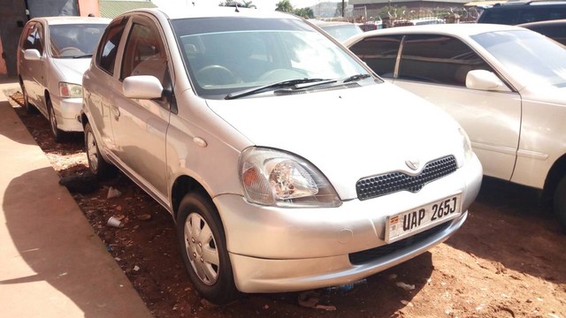 Toyota vitz 1998