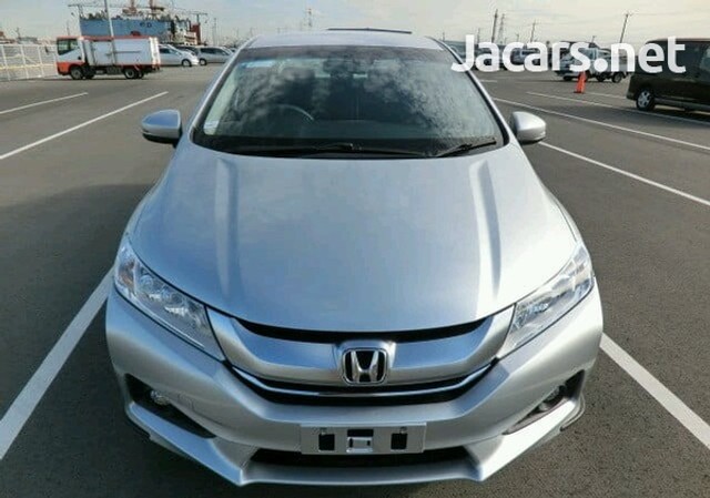 Honda grace 2014