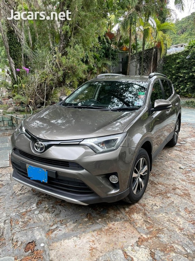 Toyota RAV4 2019 J$ 4,900,000 For Sale | JamaiCars.com