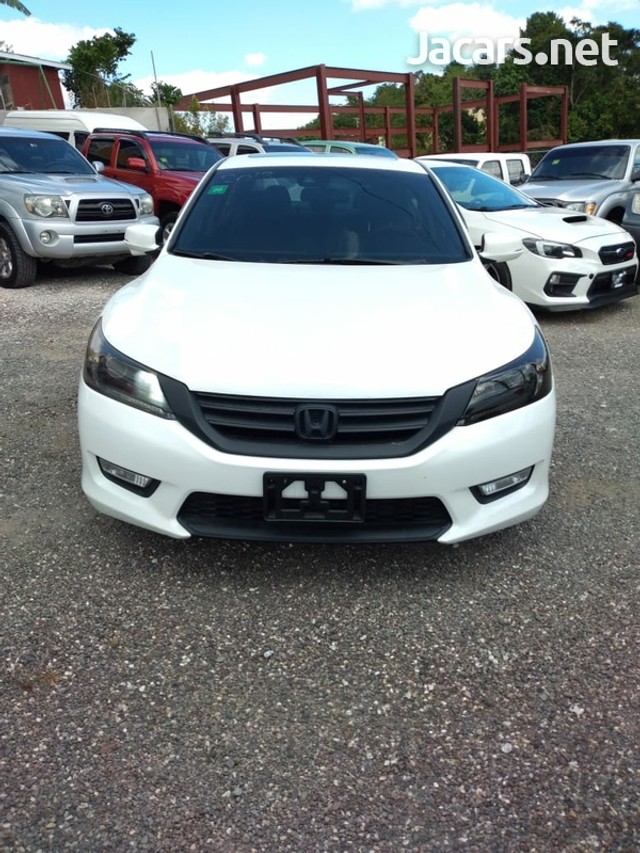 Honda Accord 2013 J 1,880,000 for sale
