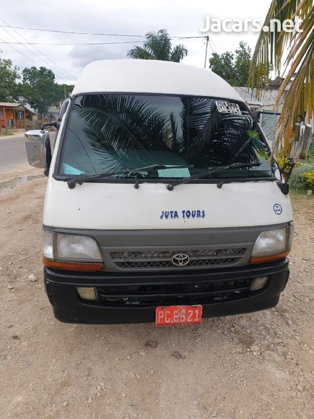 jacars hiace bus