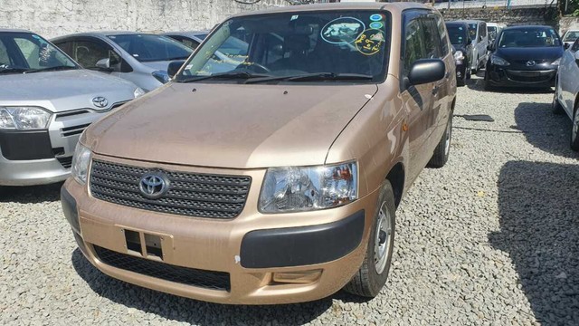 Toyota succeed 2013