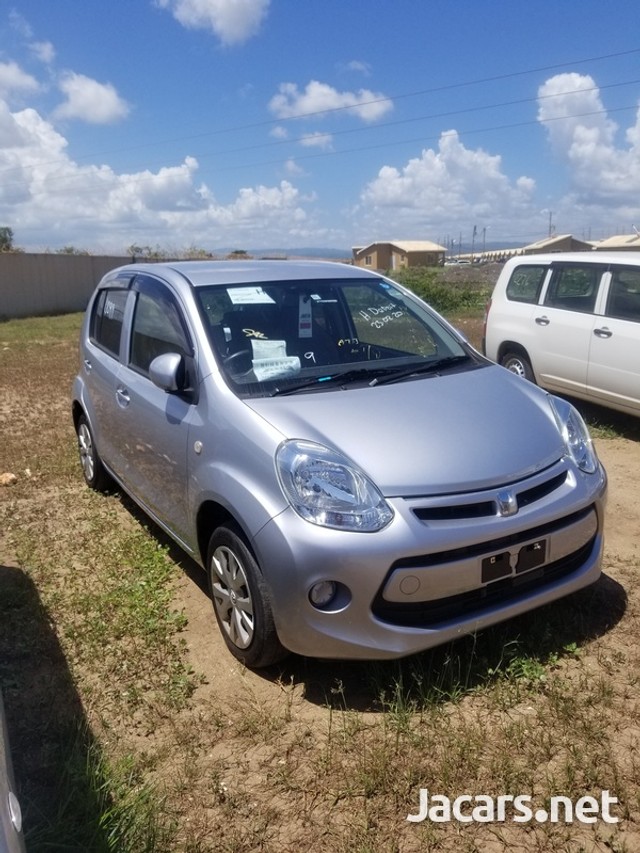 Toyota passo 2014