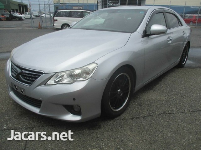 Toyota mark x 2011