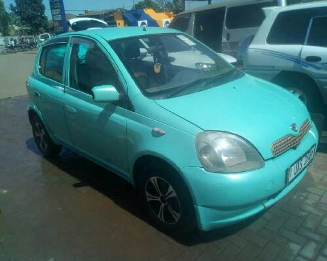 Toyota vitz 1998