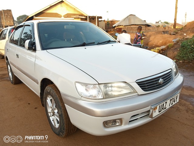 Toyota premio 2001
