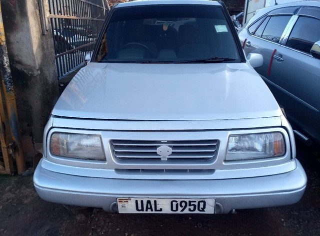 Suzuki escudo 1995