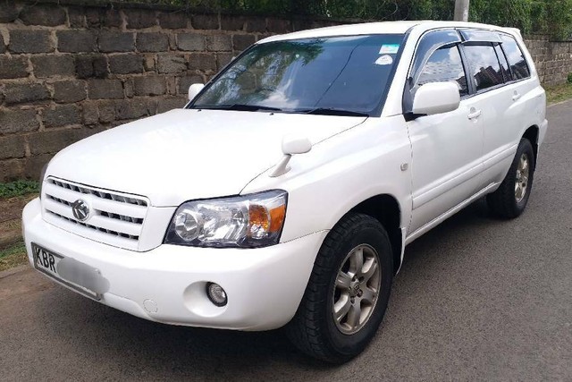 Toyota Kluger 2005 Ksh. 900,000 for sale | Usedcars.co.ke