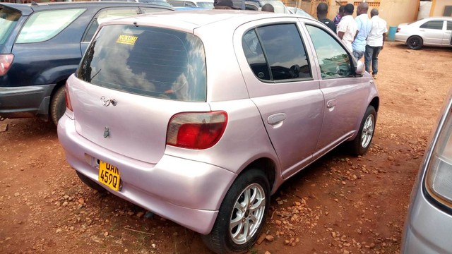 Toyota vitz 1998