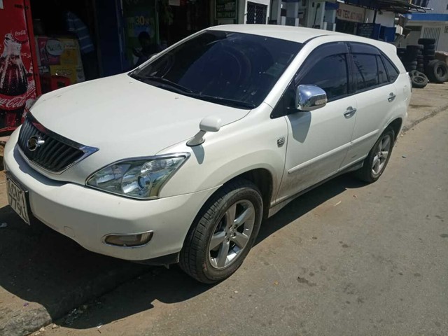 Toyota harrier 2012