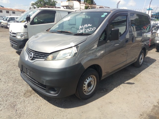 Nissan nv200 2012