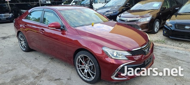 Toyota mark x 2017