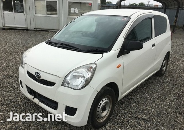 Daihatsu mira 2014