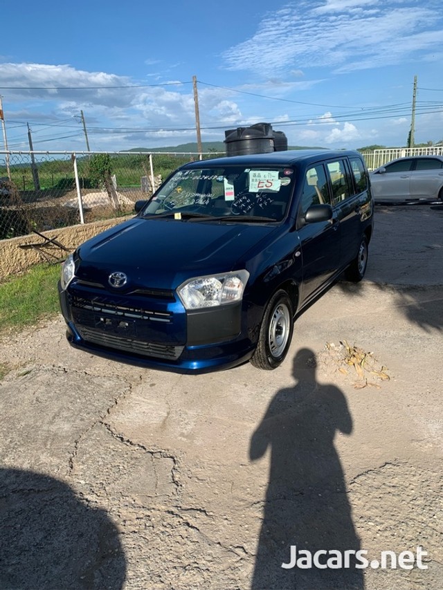Toyota probox 2017