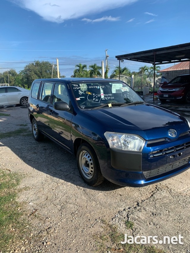 Toyota probox 2017