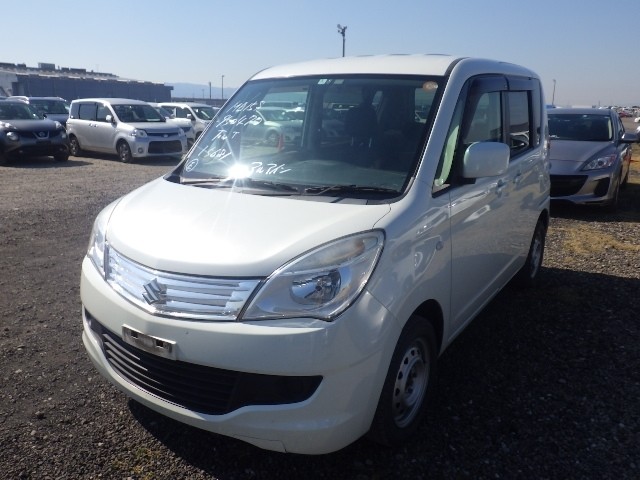 Suzuki solio фото