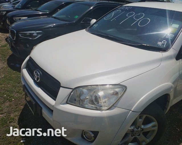 Toyota RAV4 2012 J 1,990,000 for sale