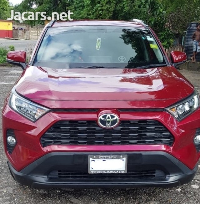 Toyota RAV4 2020 J 5,700,000 for sale