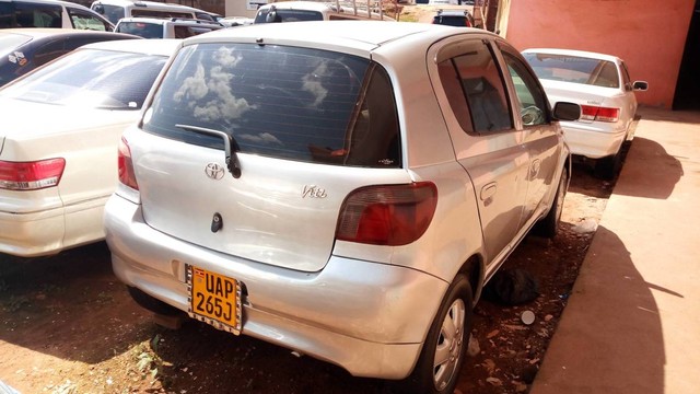 Toyota vitz 1998