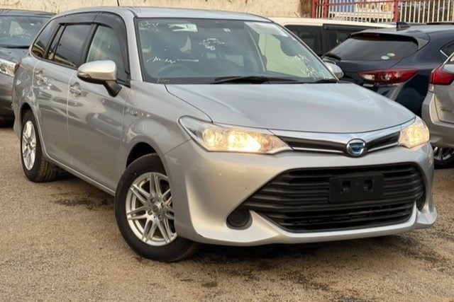 Toyota corolla fielder 2016