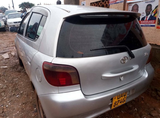 Toyota vitz 1998