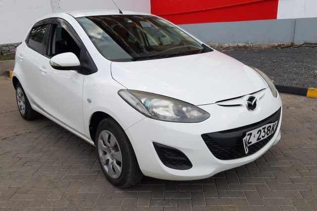 Mazda demio 2013