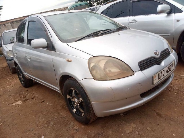 Toyota vitz 1999