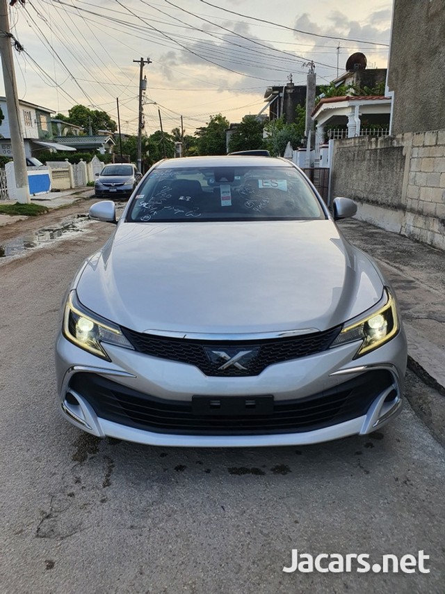 Toyota mark x 2017
