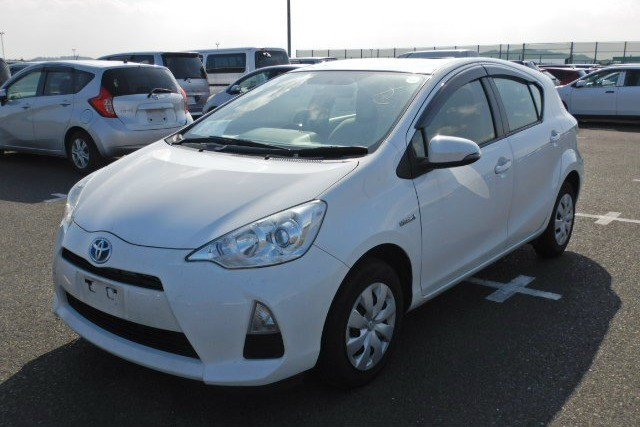 Toyota aqua 2013