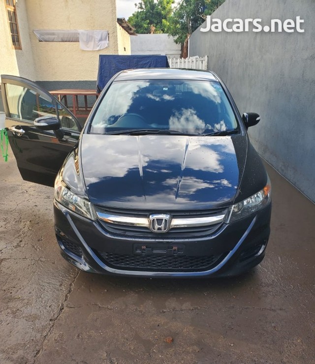 Honda stream 2011