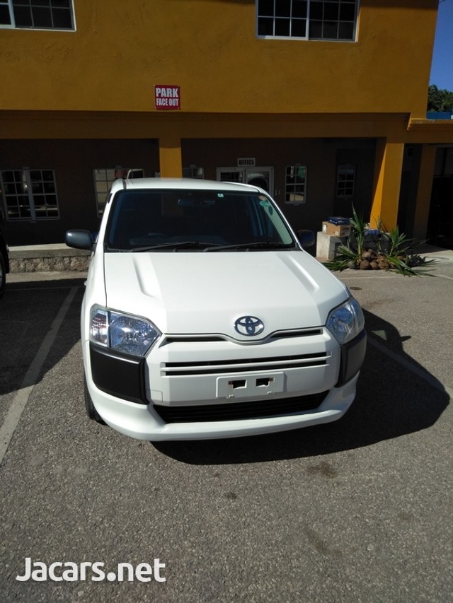 Toyota probox 2017