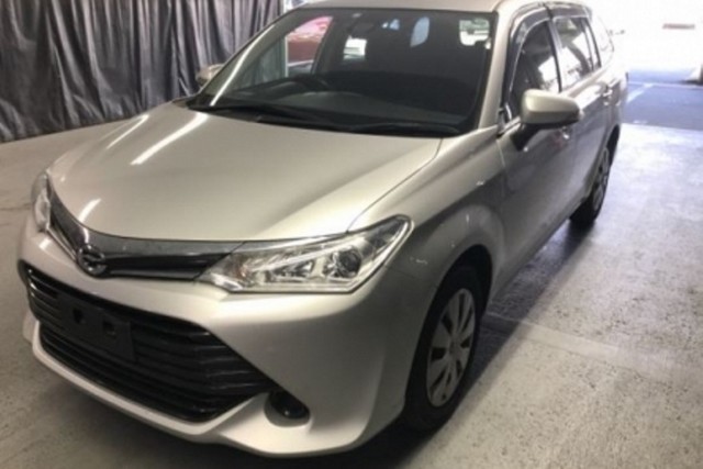 Toyota fielder 2016