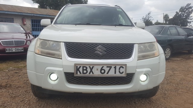 Suzuki escudo 2006