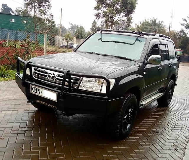 Toyota Land Cruiser 1999 Ksh. 2,500,000 for sale Usedcars.co.ke