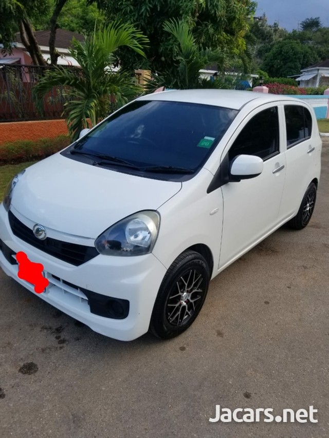 Daihatsu mira 2014