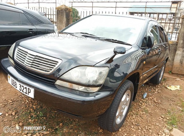 Toyota harrier 2000 год