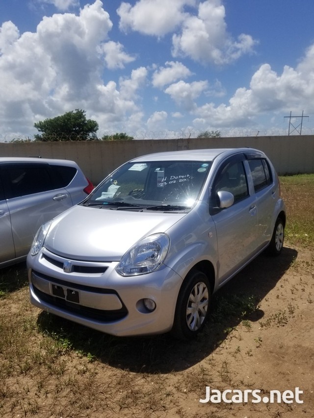 Toyota passo 2014