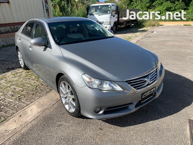 Toyota mark x 2011