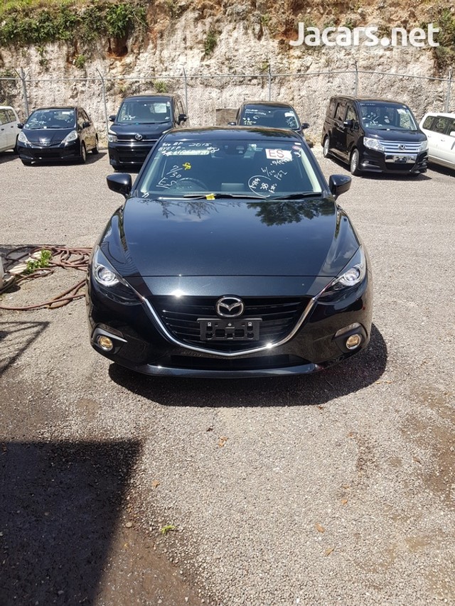 Mazda axela 2015