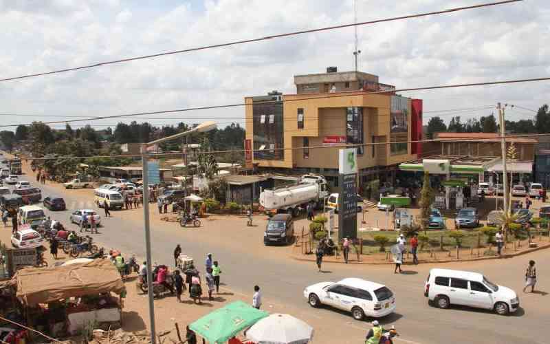 types of roads in kenya